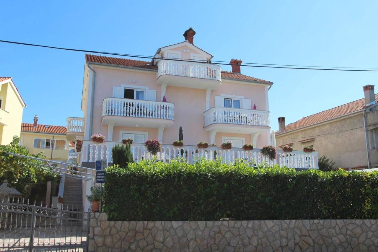 Apartments Ravlic Malinska Εξωτερικό φωτογραφία