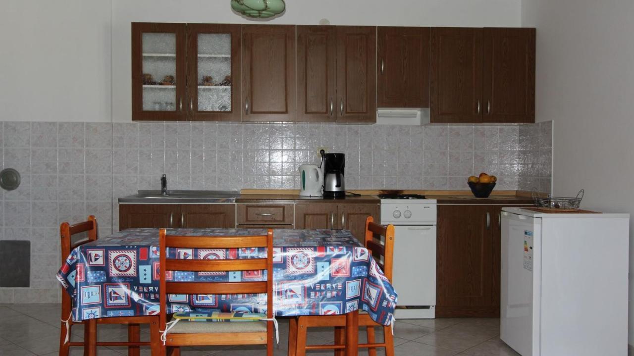 Apartments Ravlic Malinska Εξωτερικό φωτογραφία