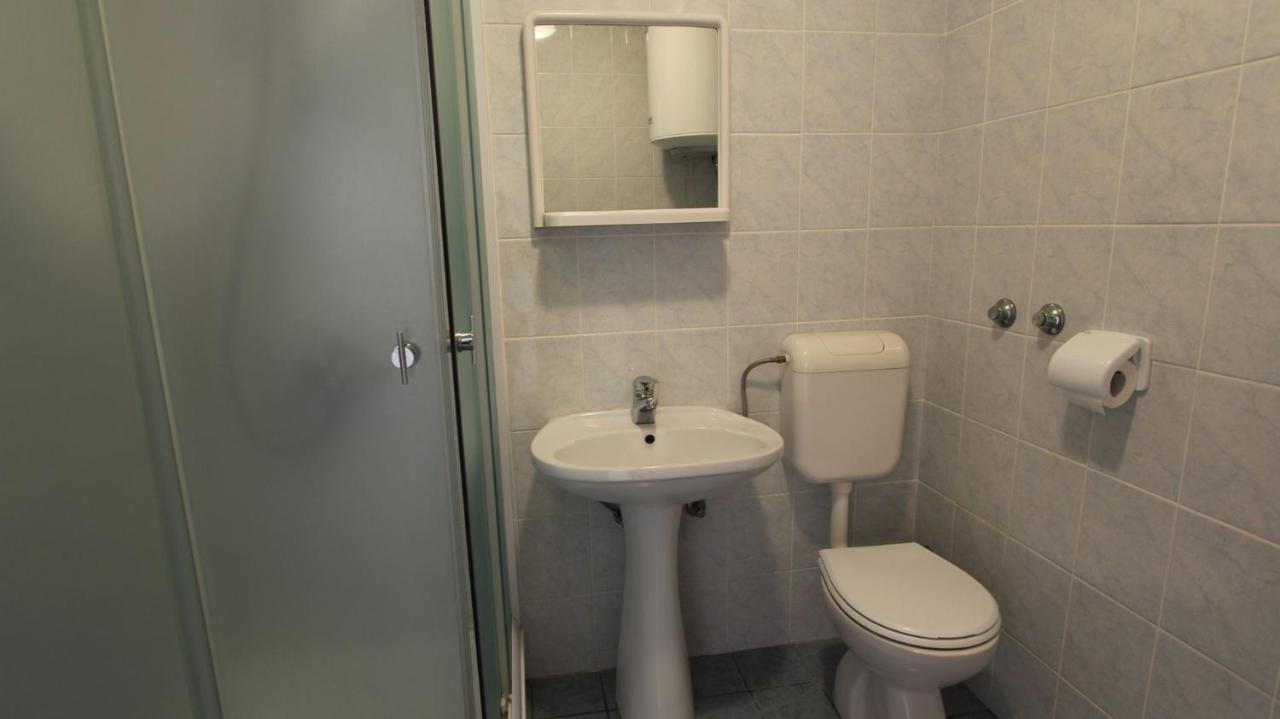 Apartments Ravlic Malinska Εξωτερικό φωτογραφία