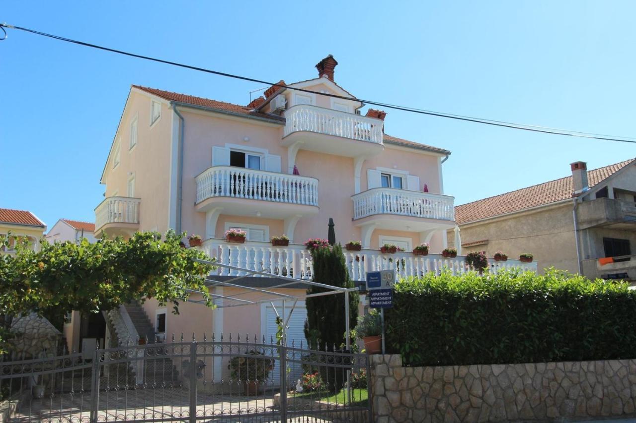Apartments Ravlic Malinska Εξωτερικό φωτογραφία