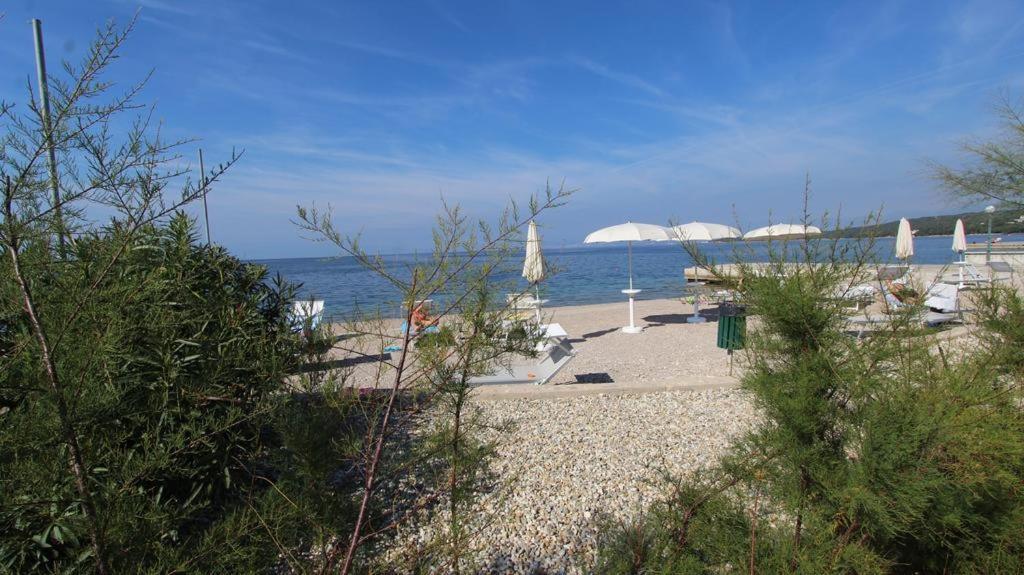 Apartments Ravlic Malinska Εξωτερικό φωτογραφία